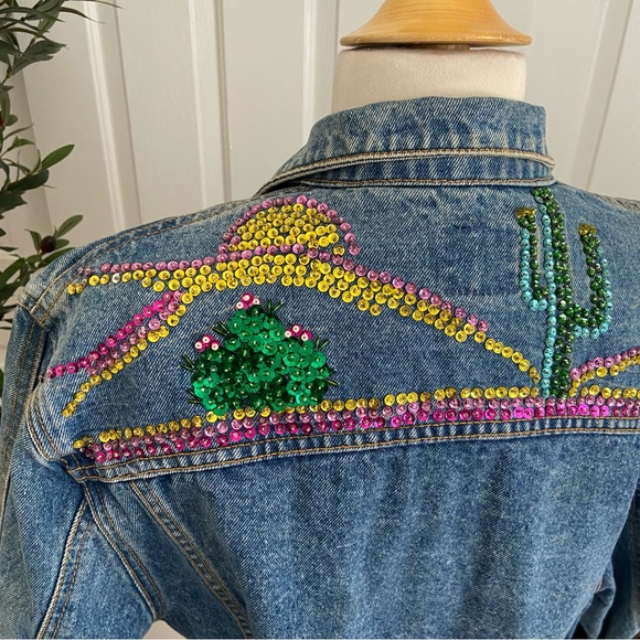 Embellished Cropped Jean Jacket with Sequins⭐️BEAUTIFUL - Picture 11 of 15